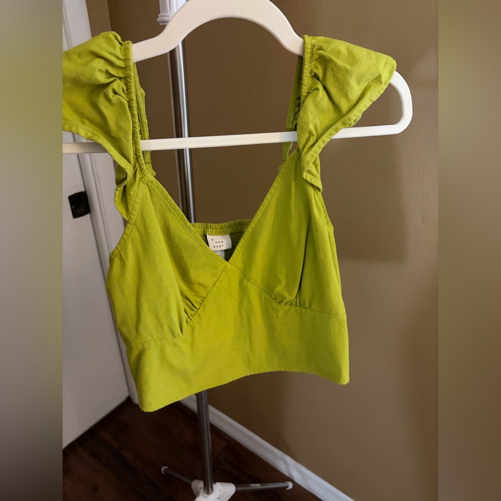 Green Cropped Sleeveless Women's Top